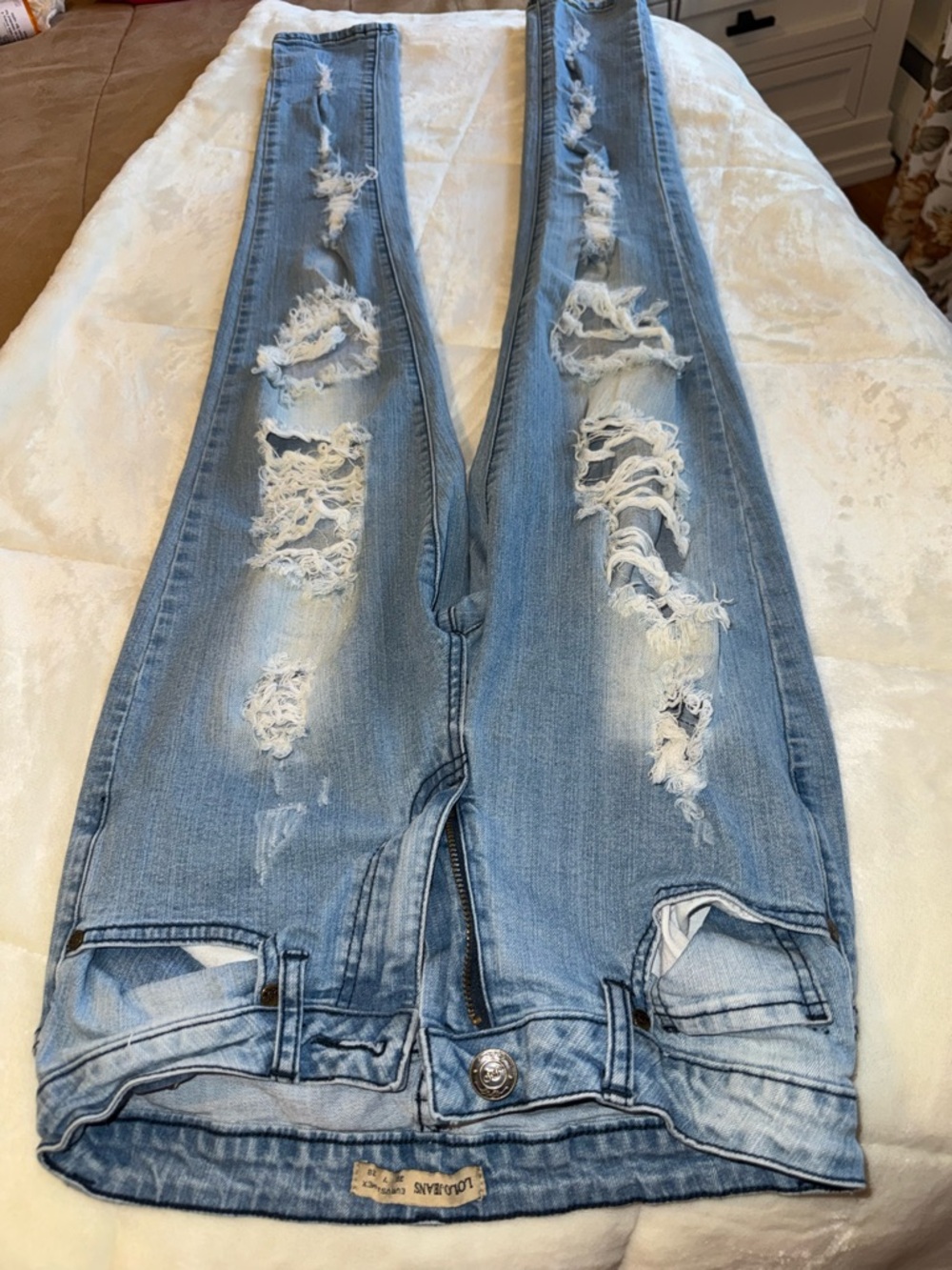 Light Blue Distressed Skinny Jeans for Women
